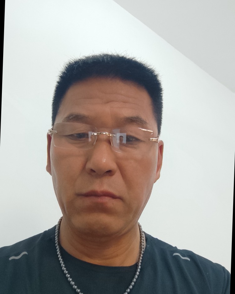 边辉