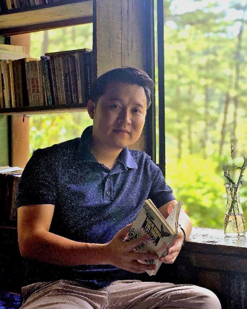 Bùi anh khoa