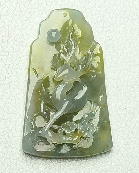 梅鹿争春