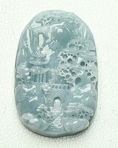 山势雄伟