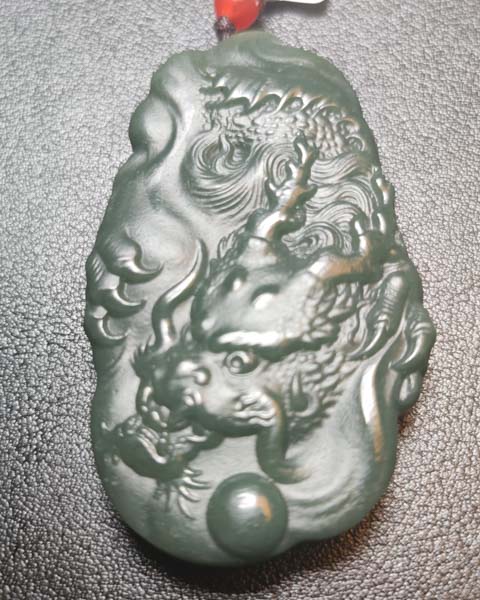 游龙戏珠