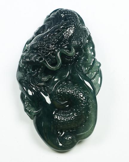 龙行天下