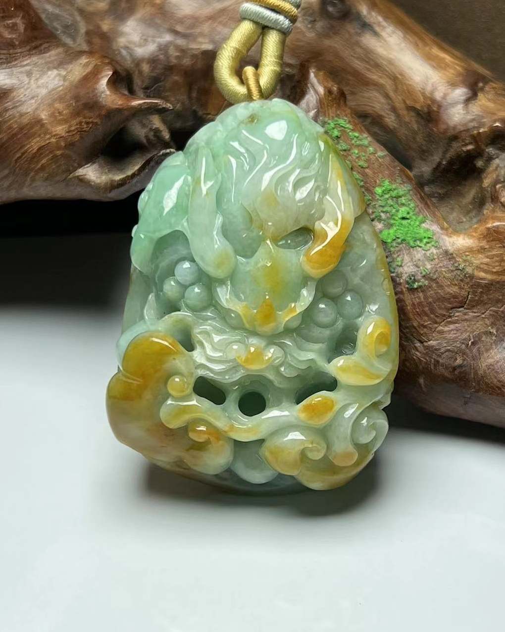 龙行天下
