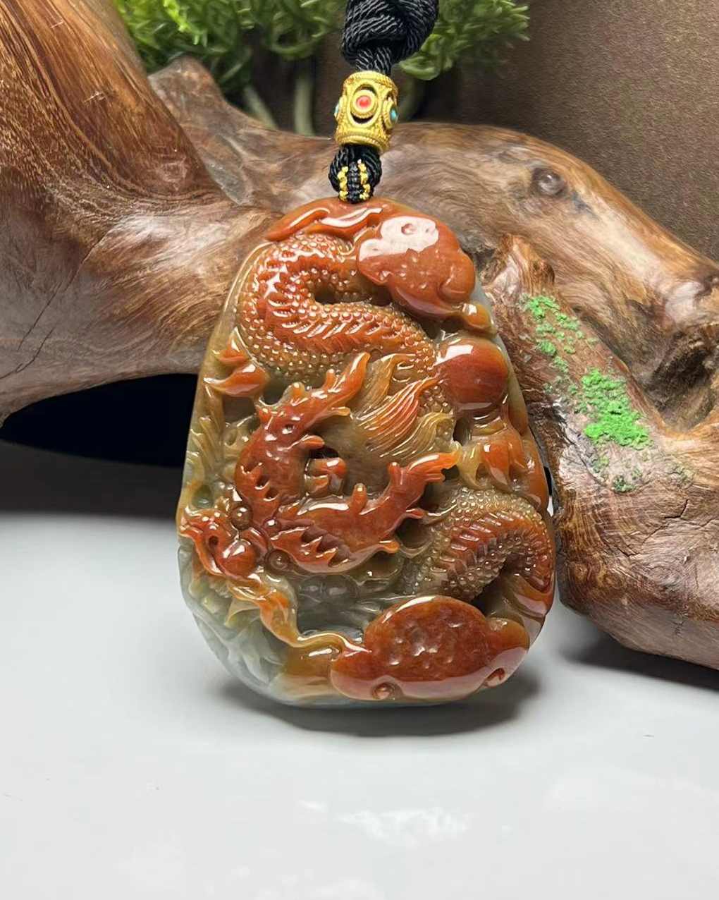 神龙护主