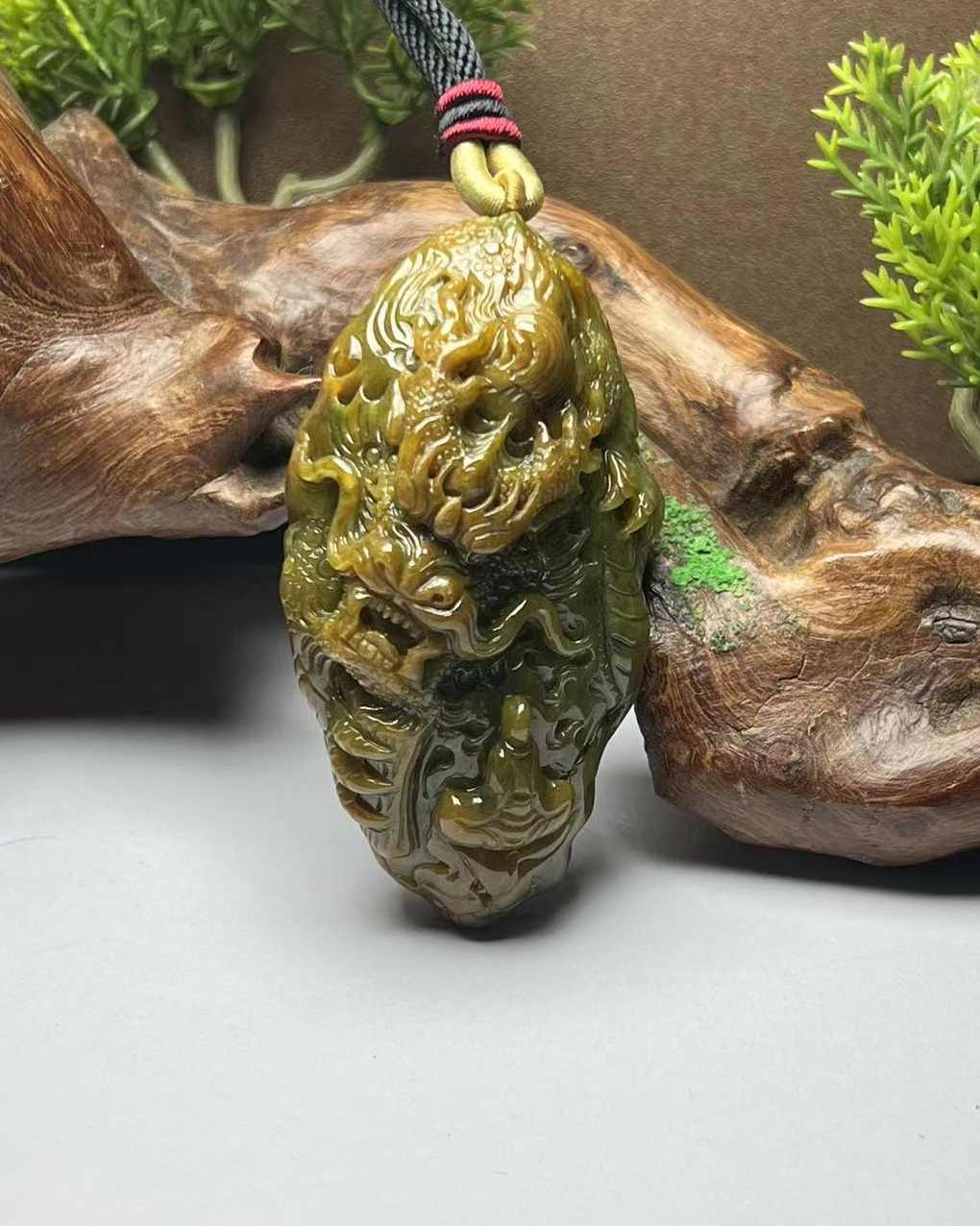 龙行天下