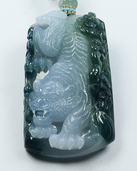 虎虎生威