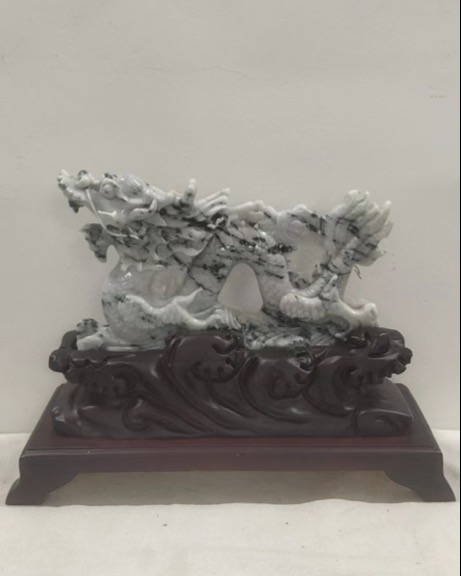 龙行天下