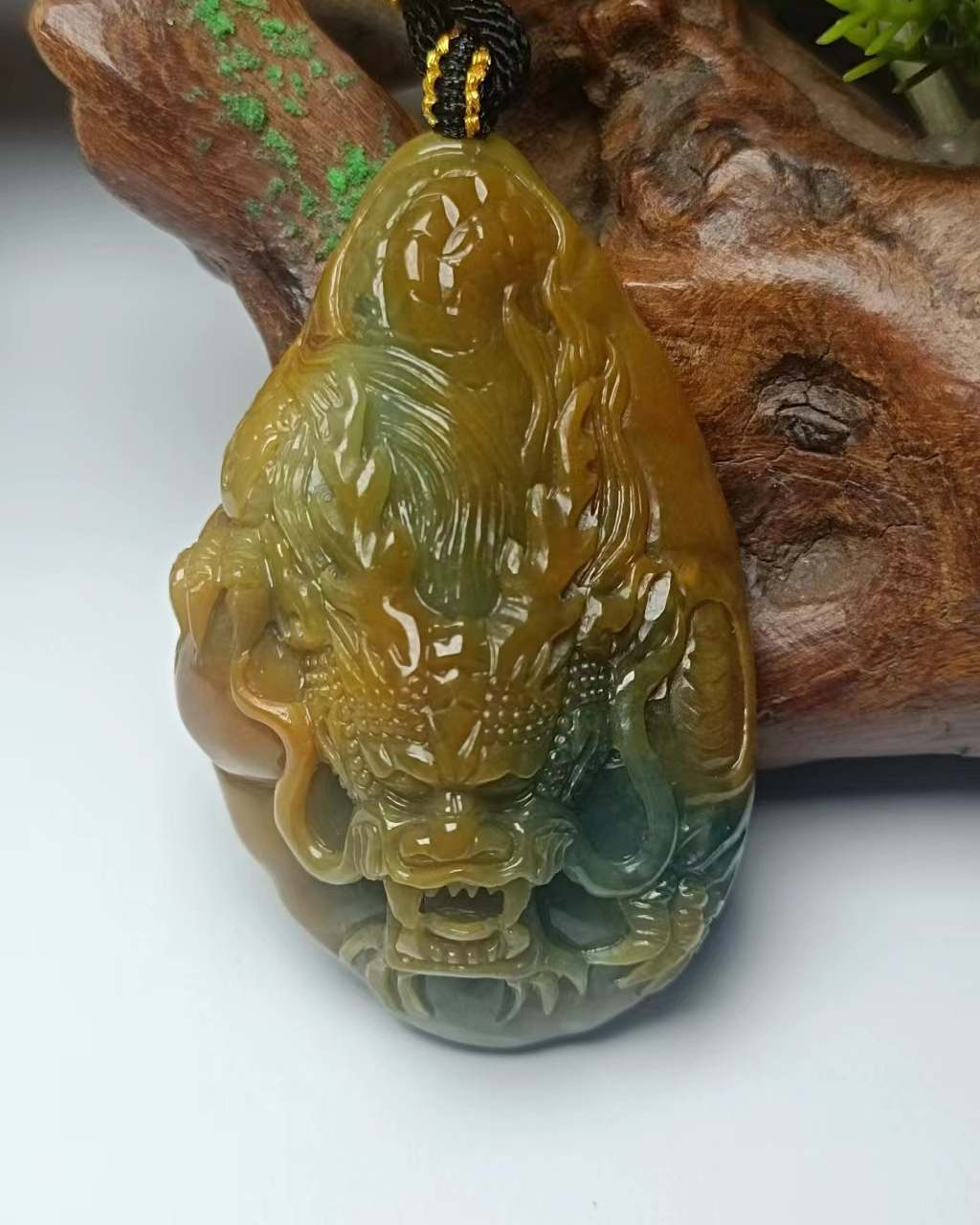 龙行天下