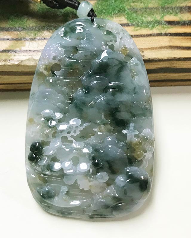 临水登山