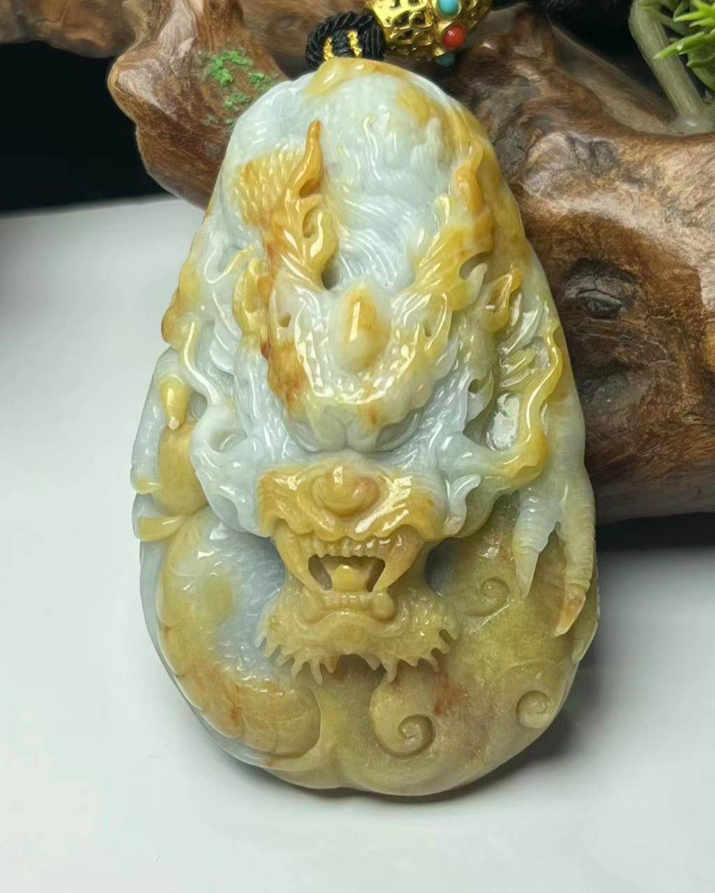 龙行天下
