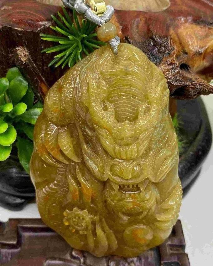龙行天下