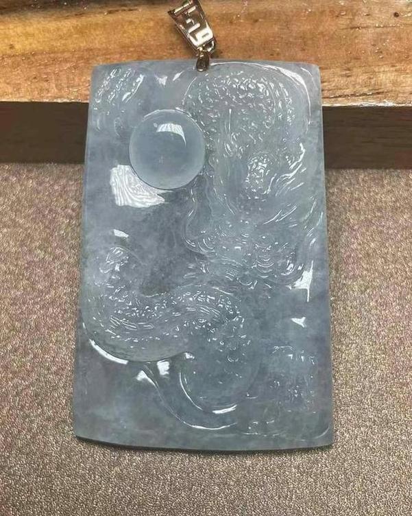 龙行天下