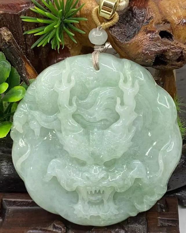 龙行天下