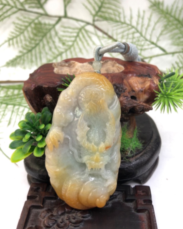 龙行天下