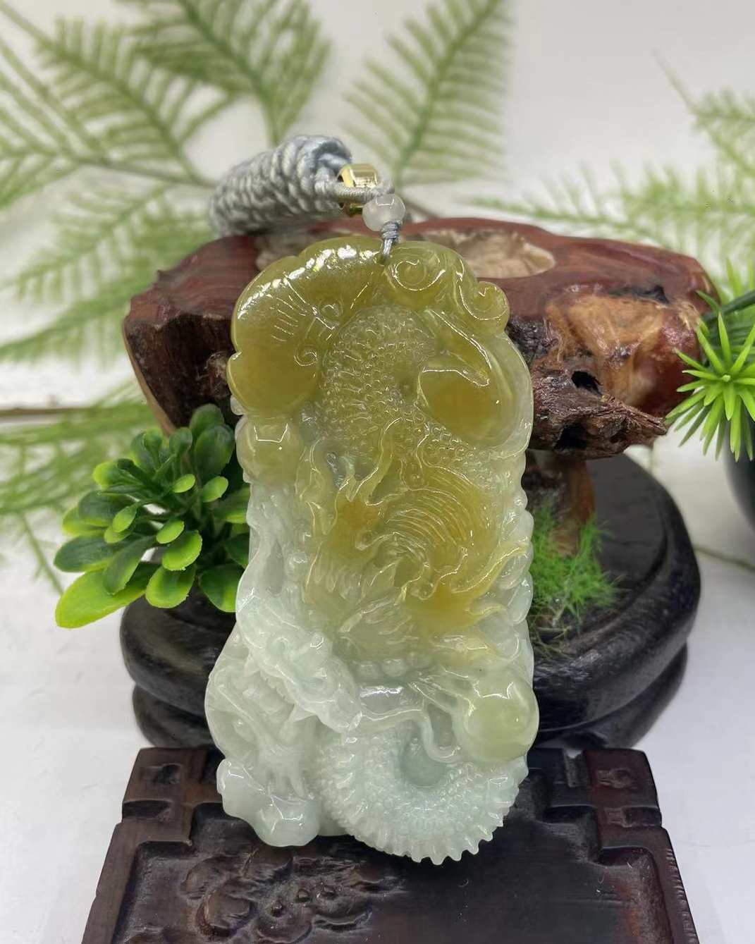 龙行天下