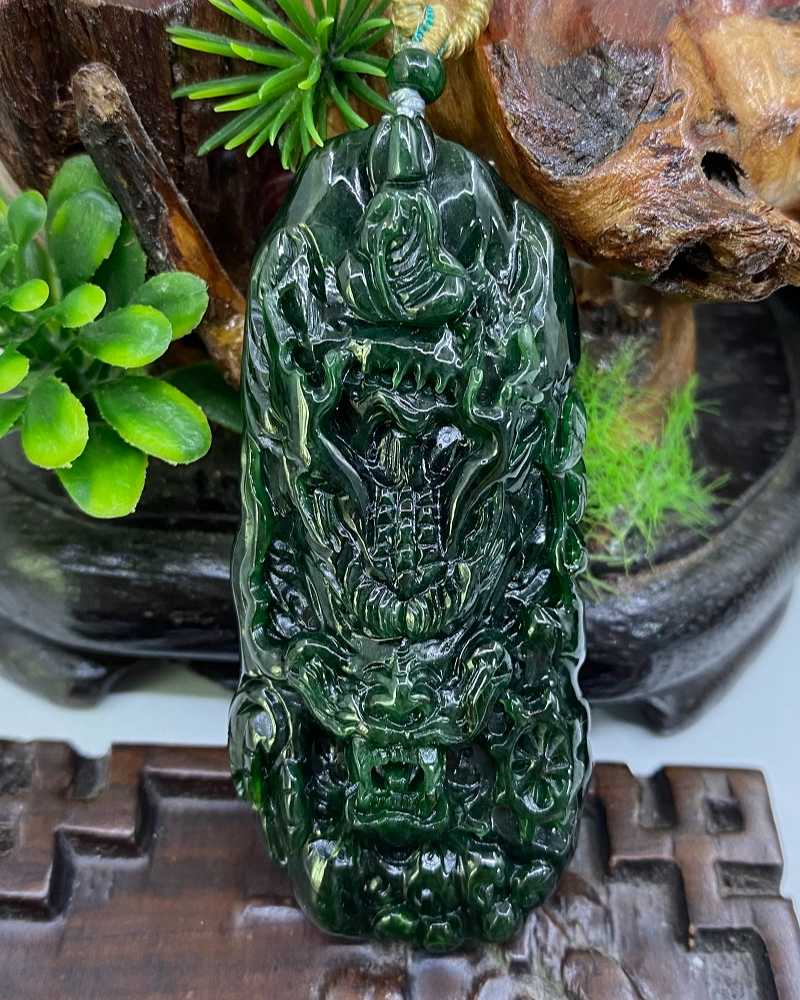 神龙护主