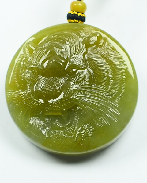 虎虎生威