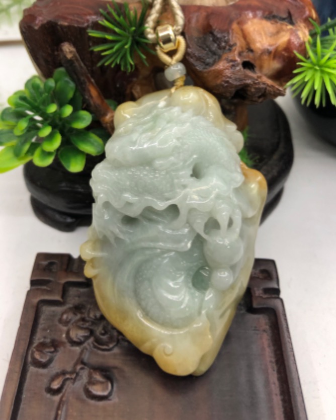 龙行天下