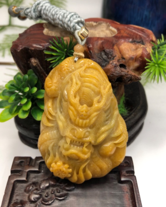 龙行天下