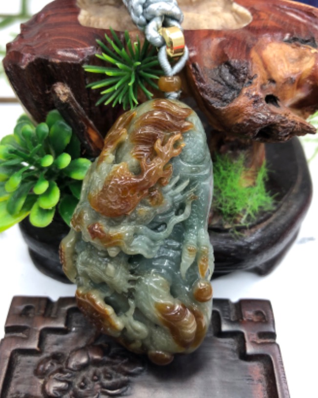 龙行天下