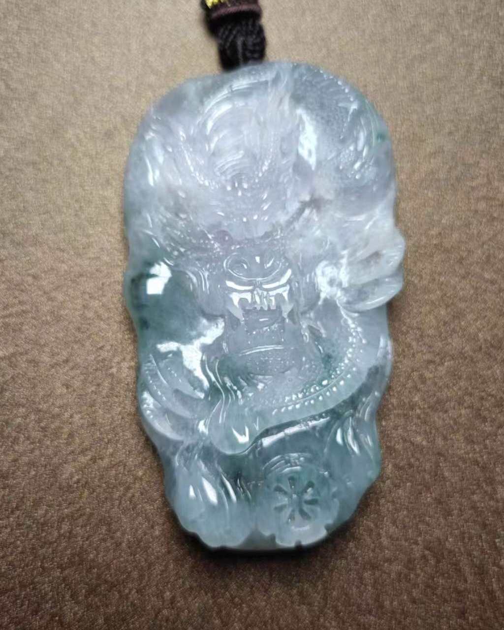 龙行天下
