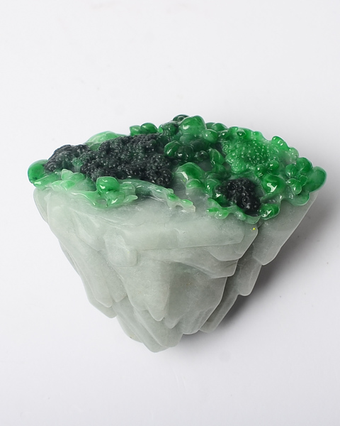 翠绿青山