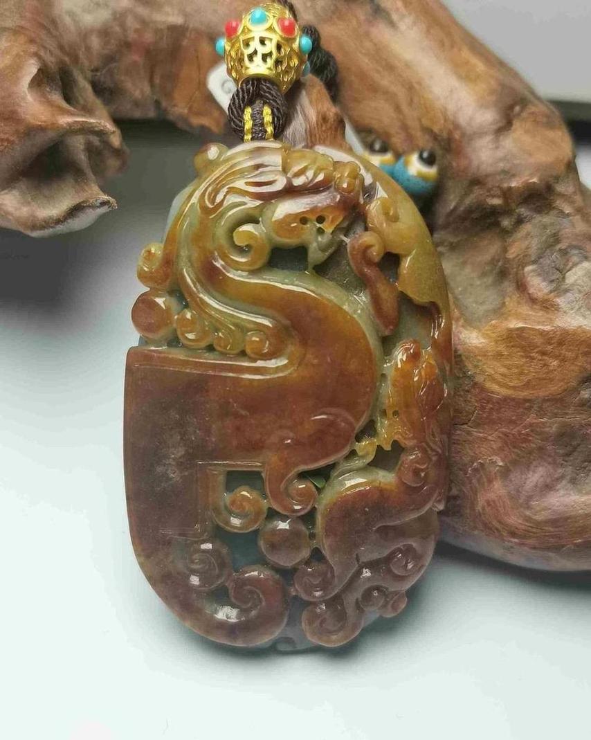 神龙护主