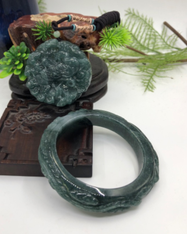 凤穿牡丹