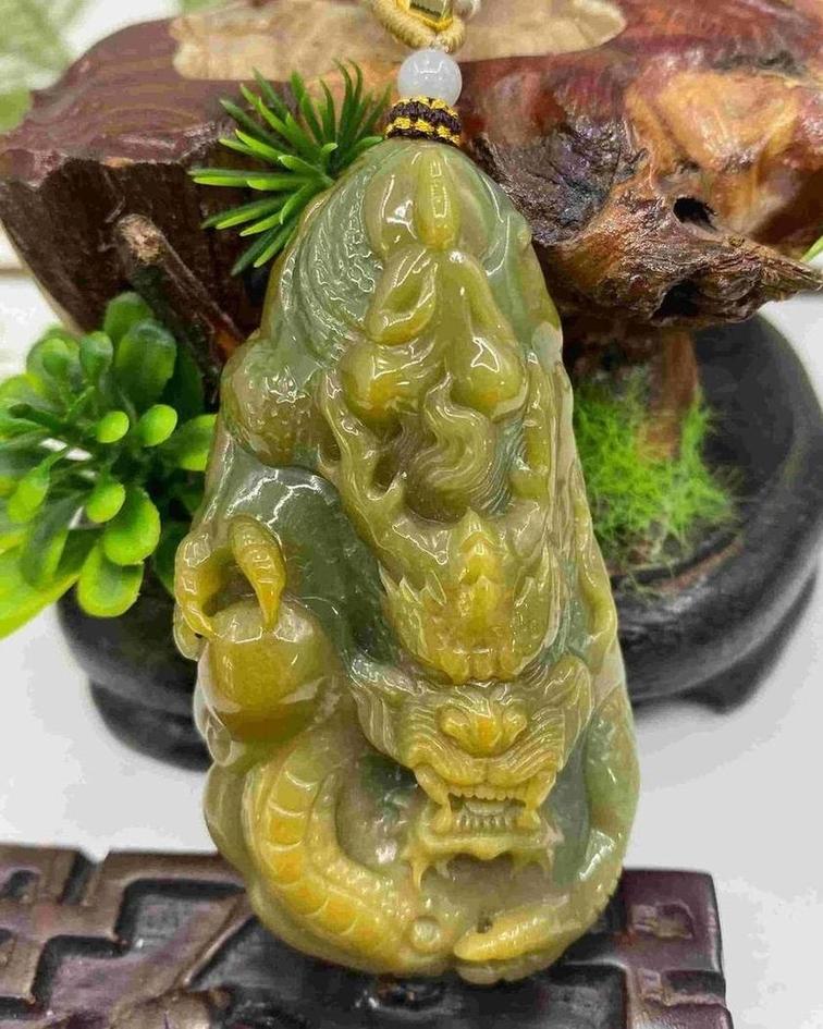 龙行天下