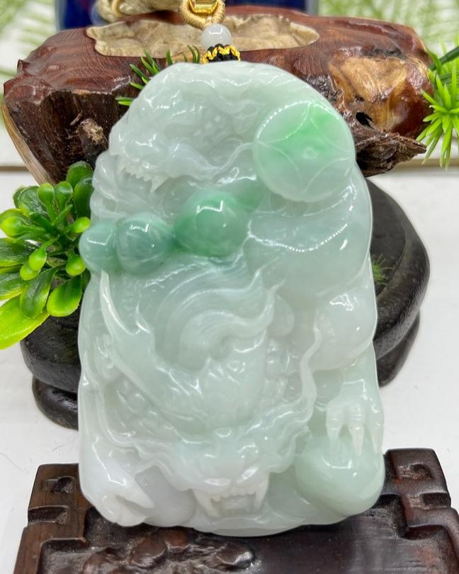 双龙戏珠