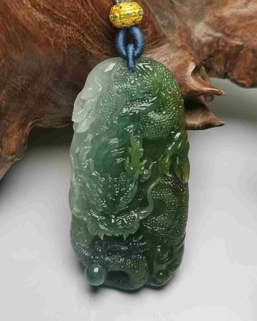龙腾四海