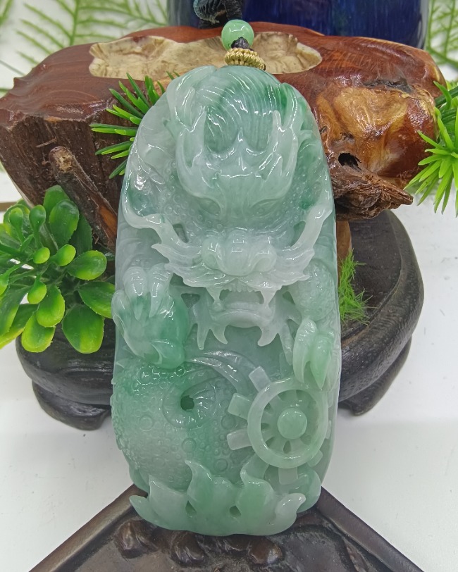 龙行天下