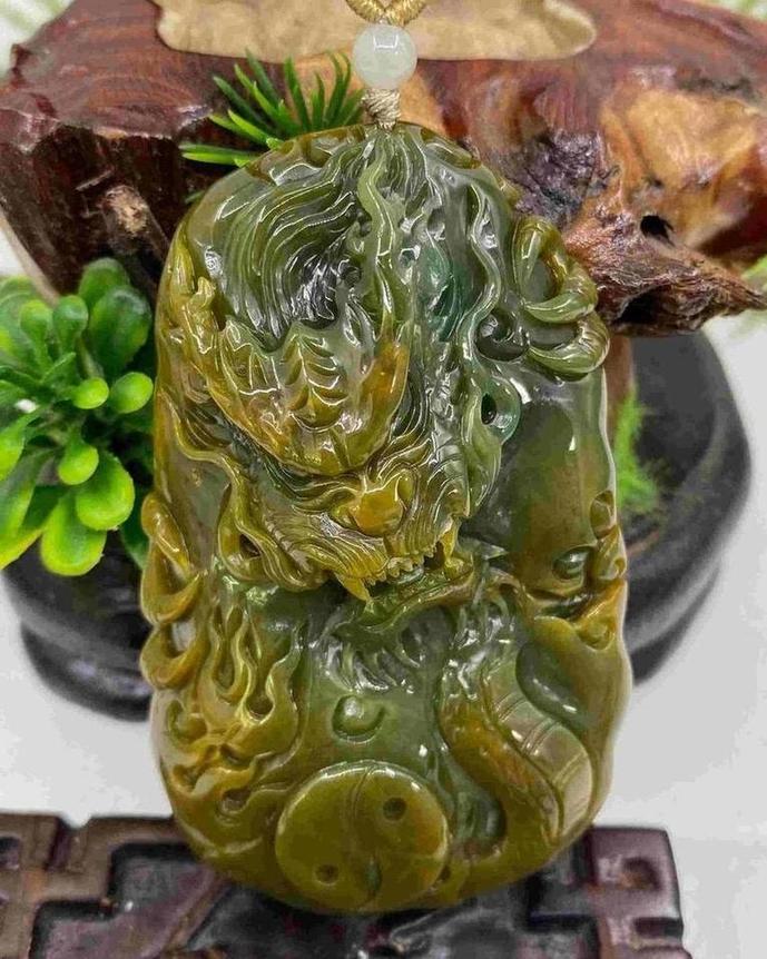 龙行天下
