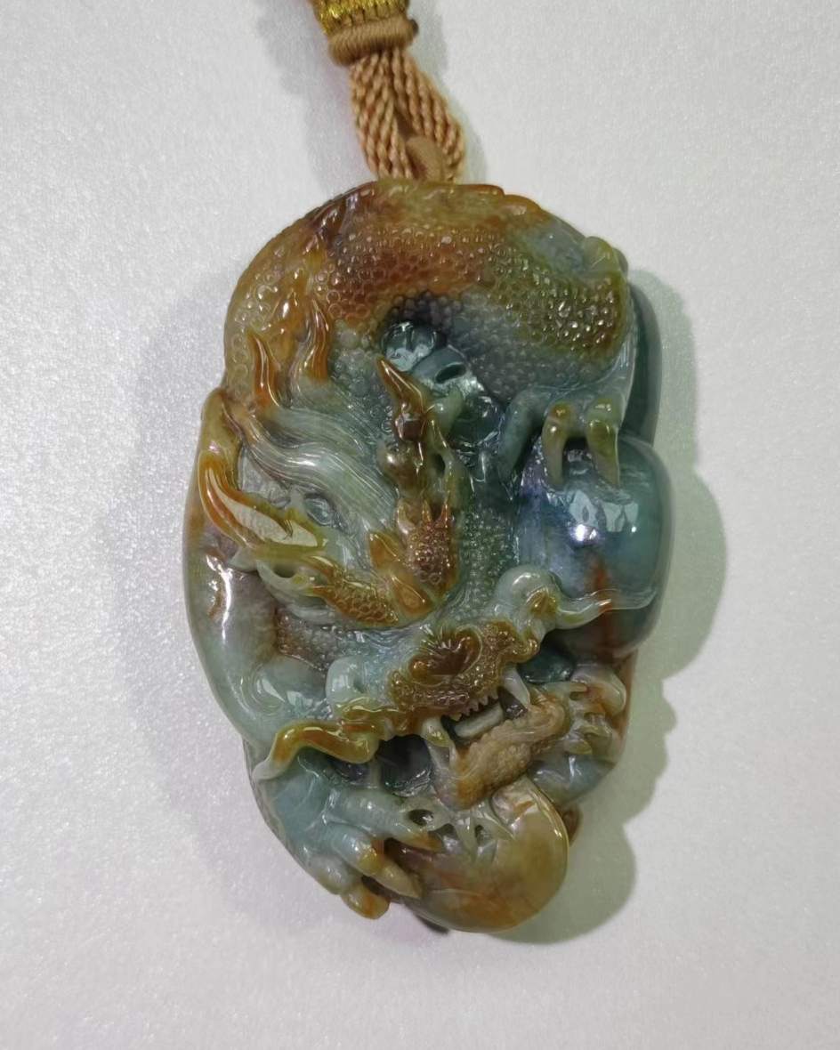 龙行天下