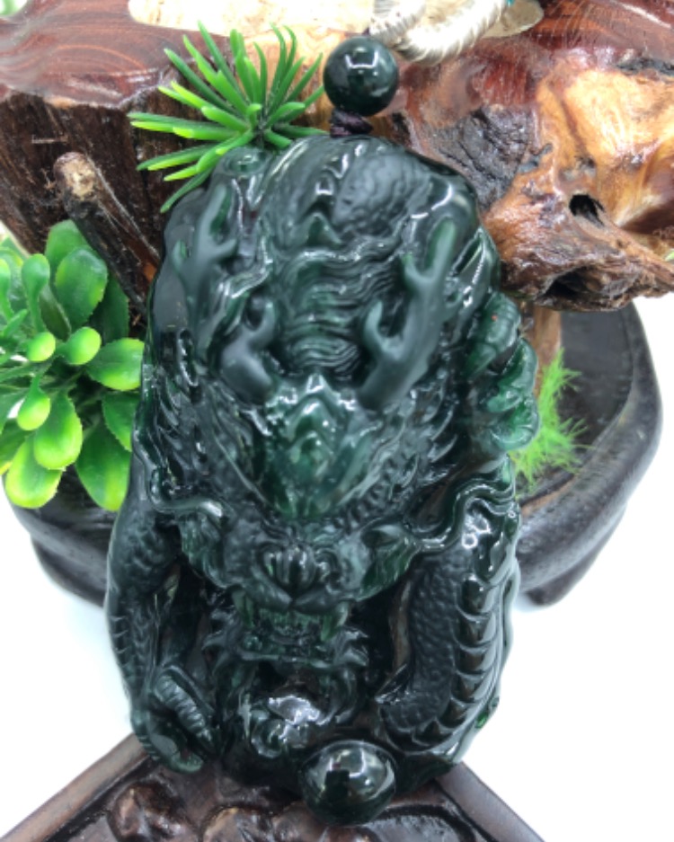 龙行天下