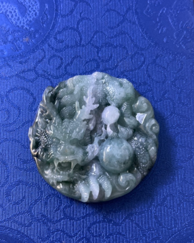 龙行天下