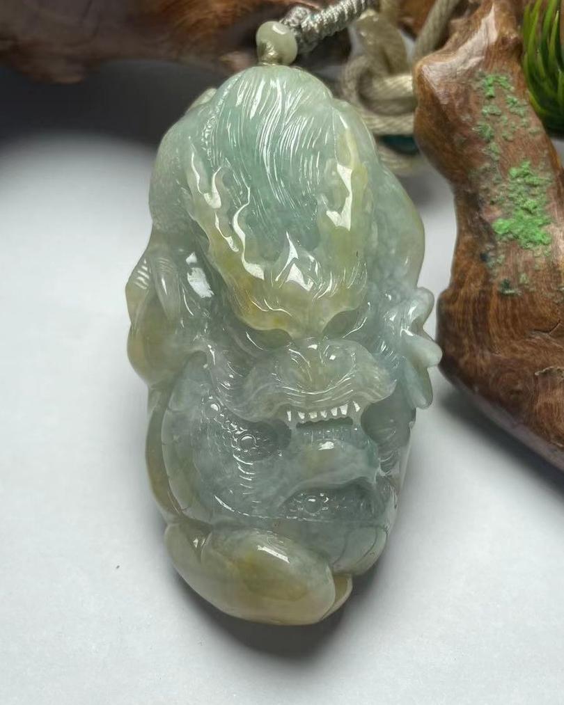 神龙护主
