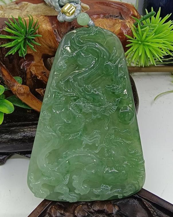 双龙护主