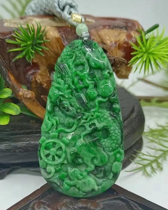 龙行天下