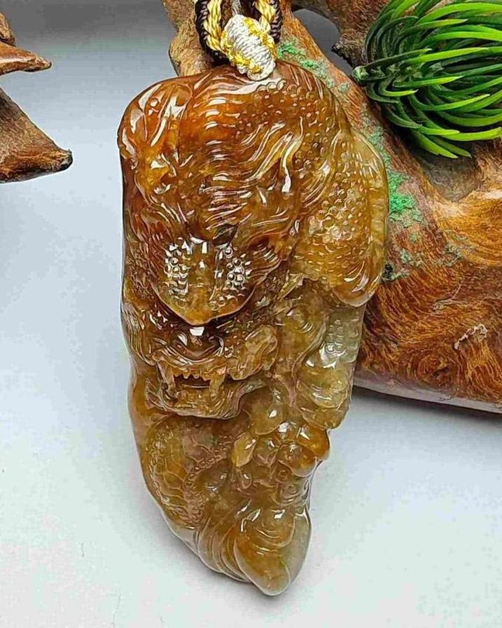 龙行天下