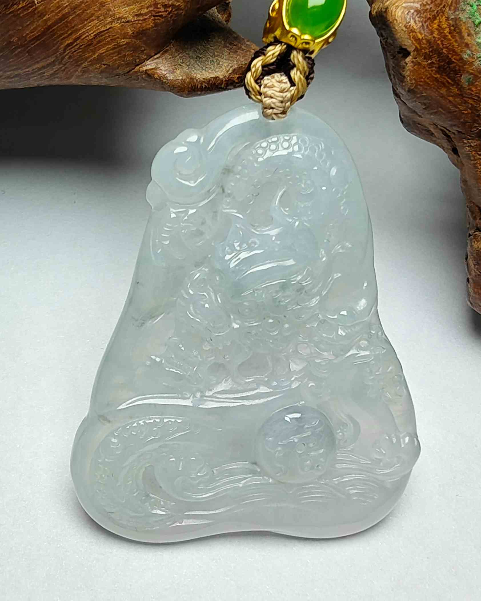 龙行天下