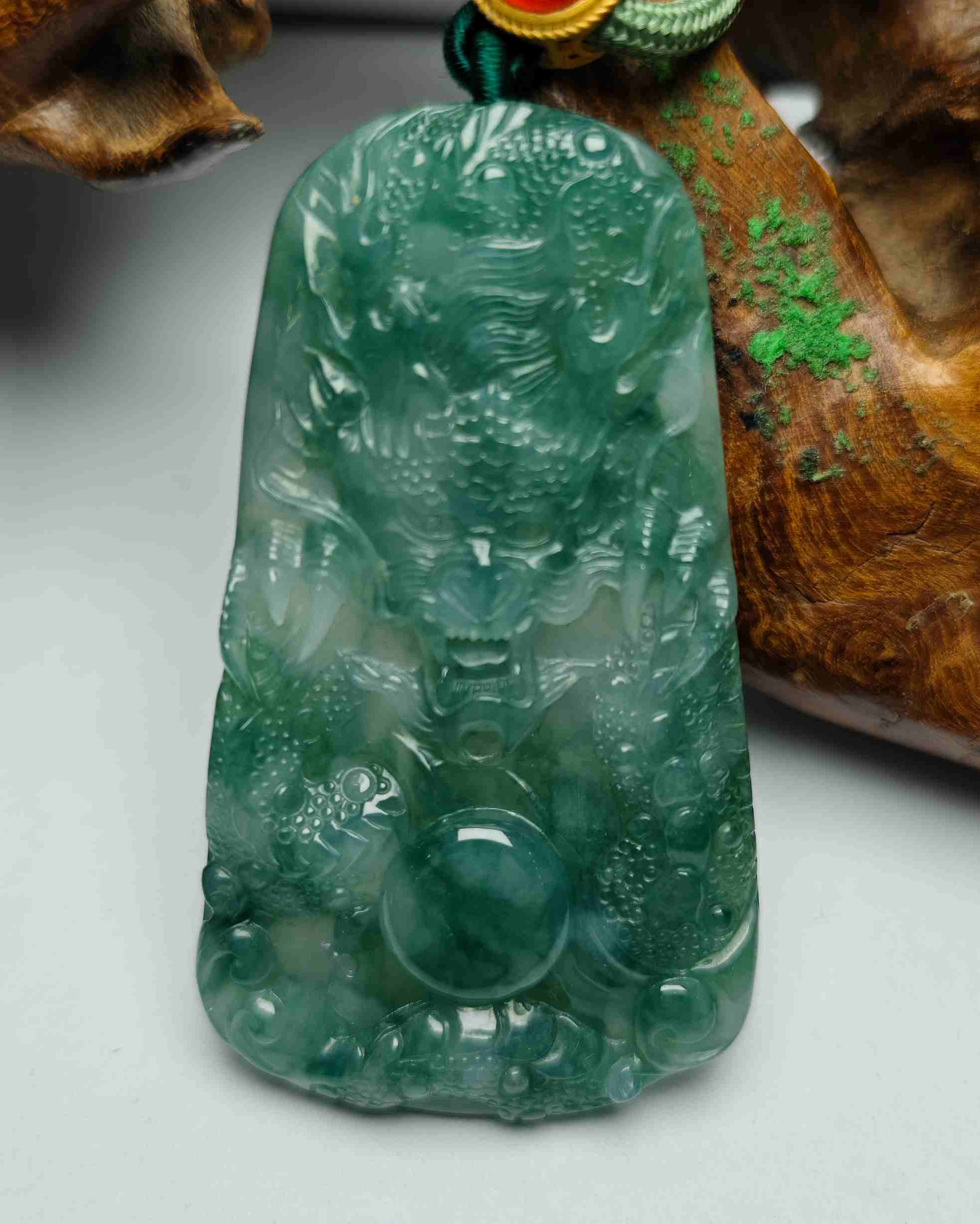 龙行天下