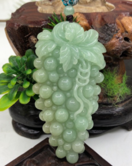 古美術 本物天然古翡翠 清代 手彫 持蓮童子像 根付 玉佩
