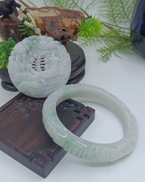 凤穿牡丹
