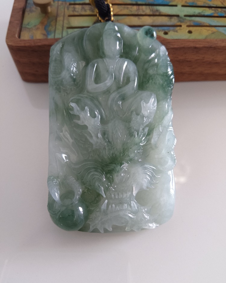 神龙护主