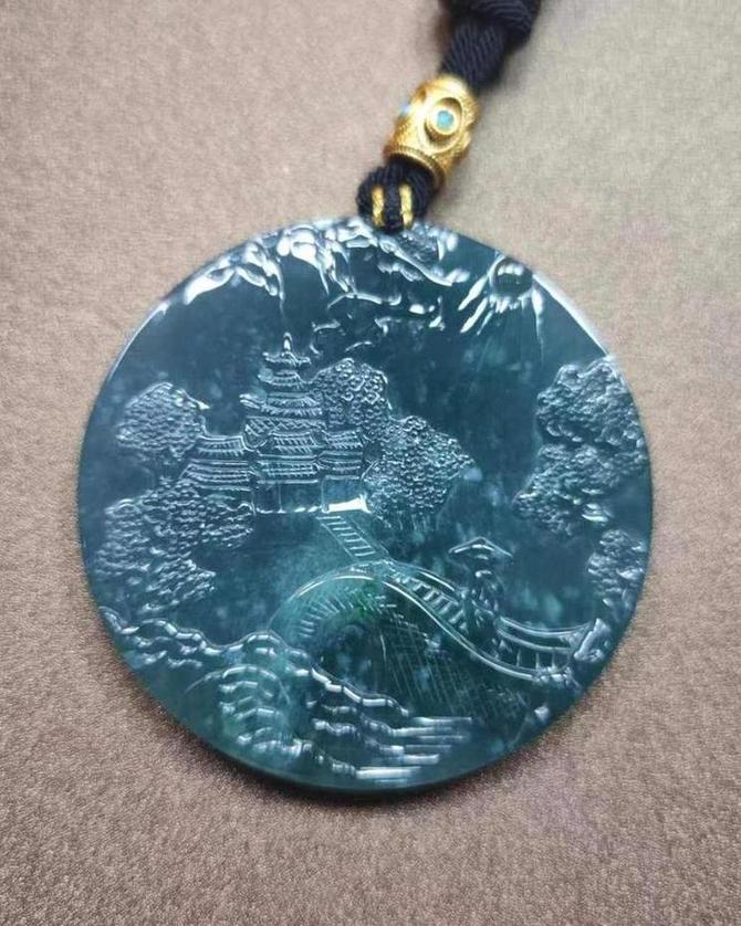日照金山