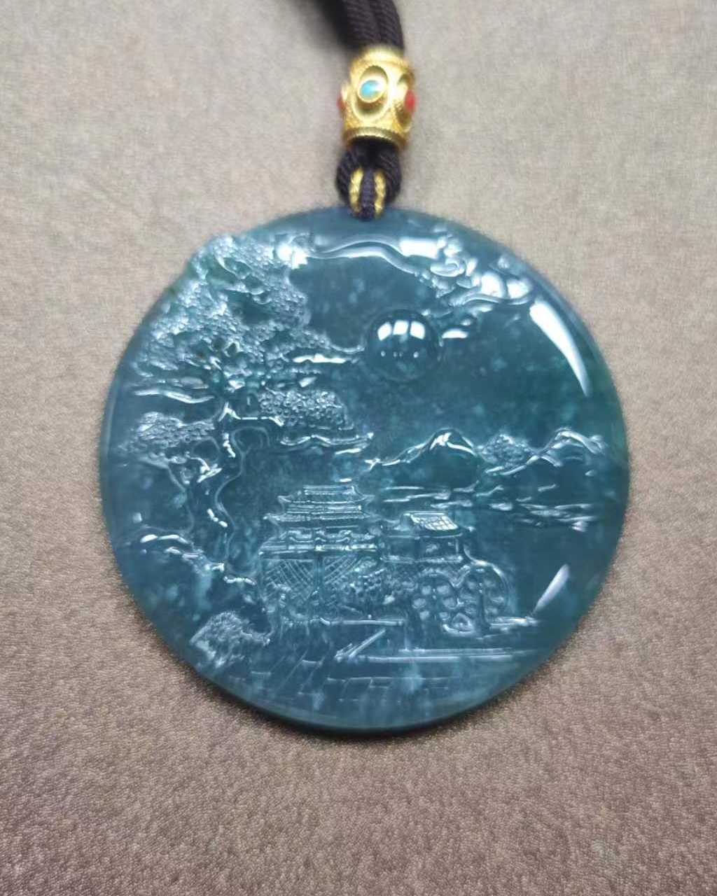 日照金山