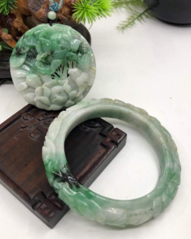 喜上眉梢