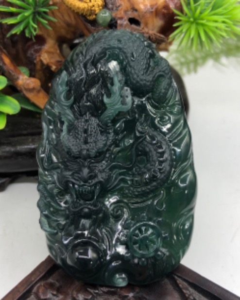龙行天下