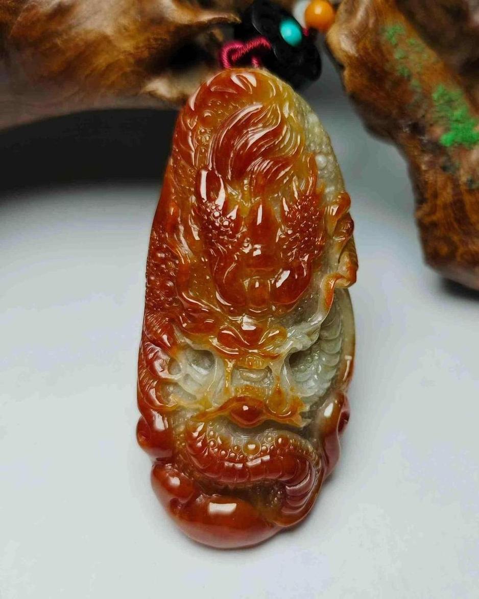 龙行天下